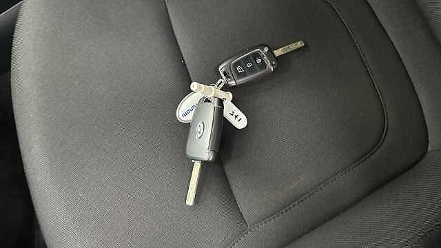 Hyundai TUCSON 1.6 TGDi 48V MHD SE Connect 5dr 2WD DCT Black