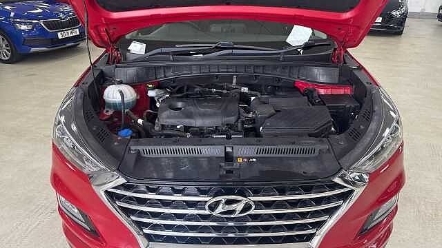 Hyundai TUCSON 1.6 GDi SE Nav 5dr 2WD Red