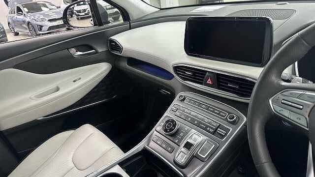 Hyundai SANTA FE 1.6 TGDi Plug-in Hybrid Ultimate 5dr 4WD Auto