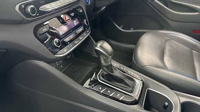 Hyundai IONIQ 1.6 GDi Hybrid Premium SE 5dr DCT