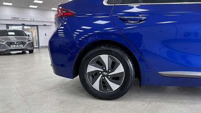Hyundai IONIQ 1.6 GDi Hybrid Premium SE 5dr DCT
