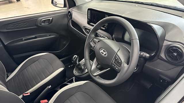 Hyundai i10 1.0 [63] Advance 5dr Auto [Nav]