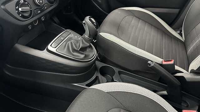 Hyundai i10 1.0 [63] Advance 5dr Auto [Nav]