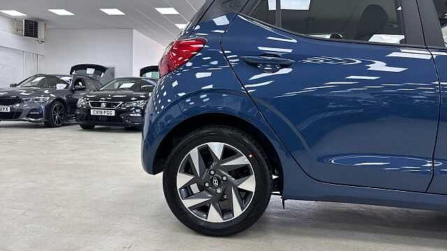 Hyundai i10 1.0 [63] Advance 5dr Auto [Nav]