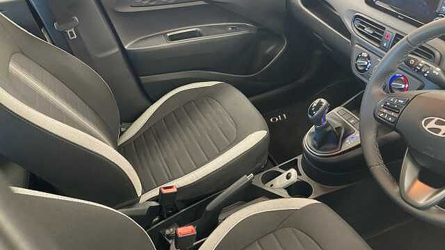 Hyundai i10 1.0 [63] Advance 5dr Auto [Nav]