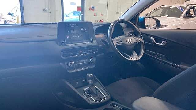 Hyundai KONA 1.6 GDi Hybrid SE Connect 5dr DCT Blue