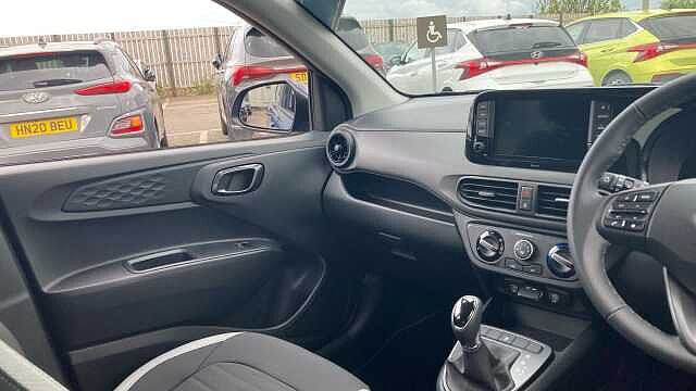 Hyundai i10 1.0 [63] Advance 5dr Auto [Nav]