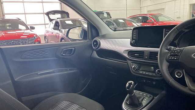 Hyundai i10 1.2 [79] Premium 5dr Auto [Nav]