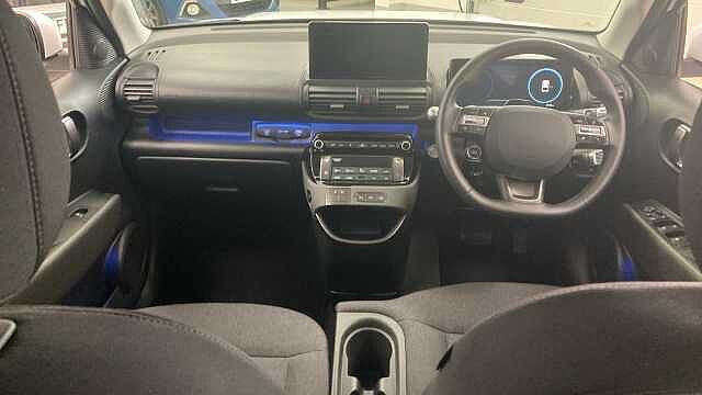 Hyundai INSTER 85kW 02 49kWh 5dr Auto White
