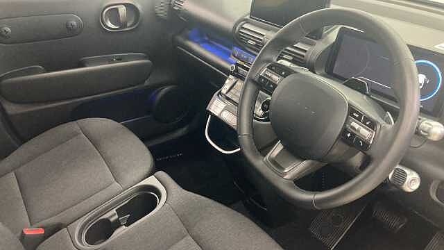 Hyundai INSTER 85kW 02 49kWh 5dr Auto White