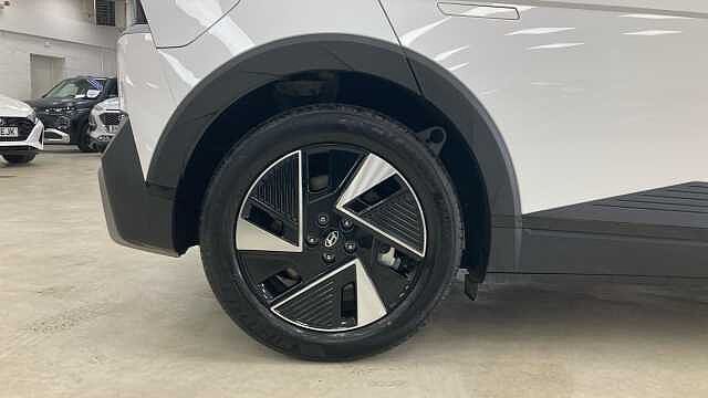 Hyundai IONIQ 5 125kW Advance 63 kWh 5dr Auto Special Solid - Atlas White