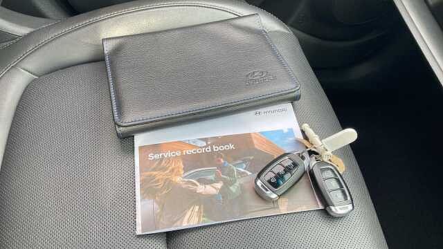 Hyundai KONA 1.6 GDi Hybrid Ultimate 5dr DCT Grey