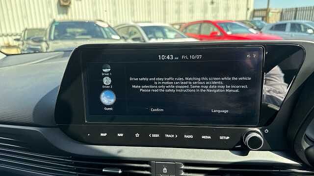 Hyundai BAYON 1.0 TGDi Premium 5dr Premium Pearlescent - Mangrove Green