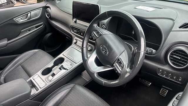 Hyundai KONA 150kW Premium SE 64kWh 5dr Auto Yellow