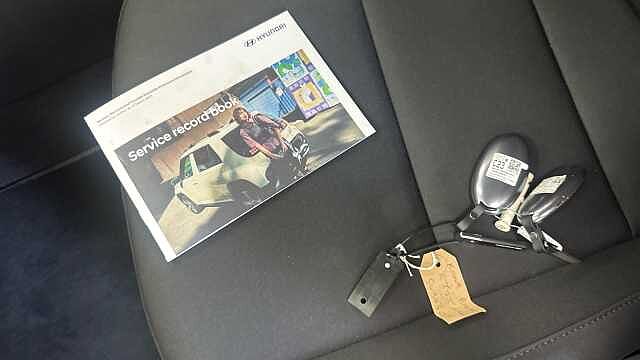 Hyundai KONA 1.6T 138 Advance 5dr Black
