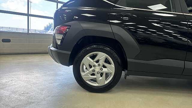 Hyundai KONA 1.6T 138 Advance 5dr Black