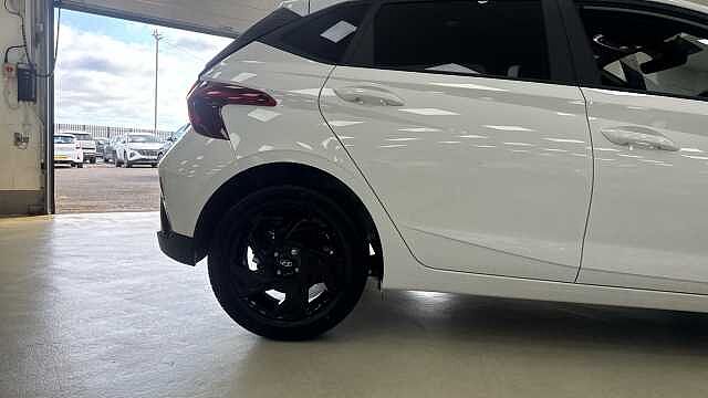 Hyundai i20 1.0T GDi 90 Black Line 5dr