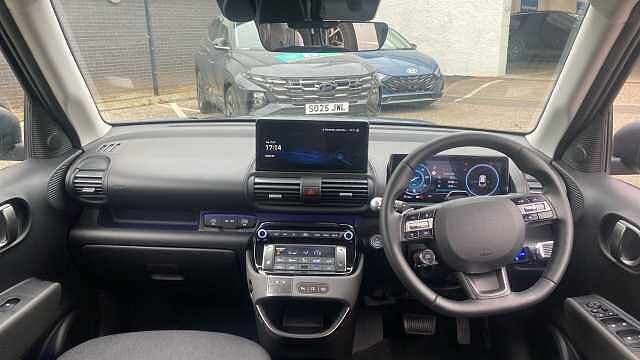 Hyundai INSTER 85kW 02 49kWh 5dr Auto Electric Hatchback