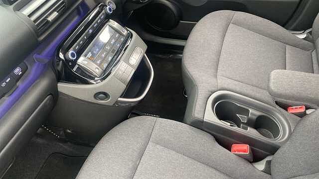 Hyundai INSTER 85kW 02 49kWh 5dr Auto Electric Hatchback