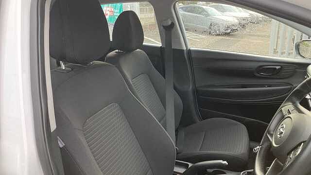 Hyundai i20 1.0T GDi 48V MHD SE Connect 5dr Petrol Hatchback