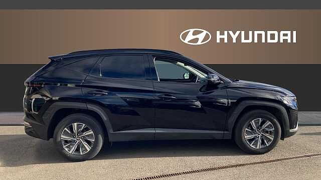 Hyundai TUCSON 1.6 TGDi Hybrid 230 SE Connect 5dr 2WD Auto Hybrid Estate Black