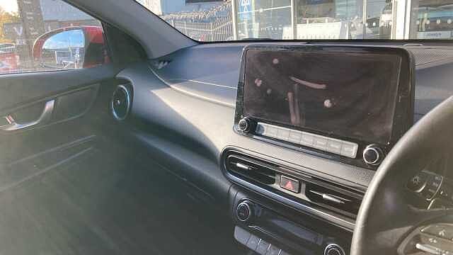 Hyundai KONA 1.6 GDi Hybrid Premium 5dr DCT Hybrid Hatchback Red