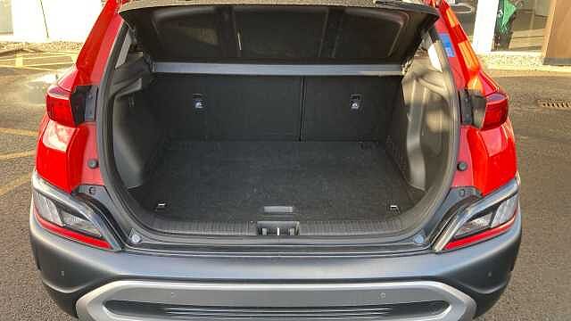 Hyundai KONA 1.6 GDi Hybrid Premium 5dr DCT Hybrid Hatchback Red