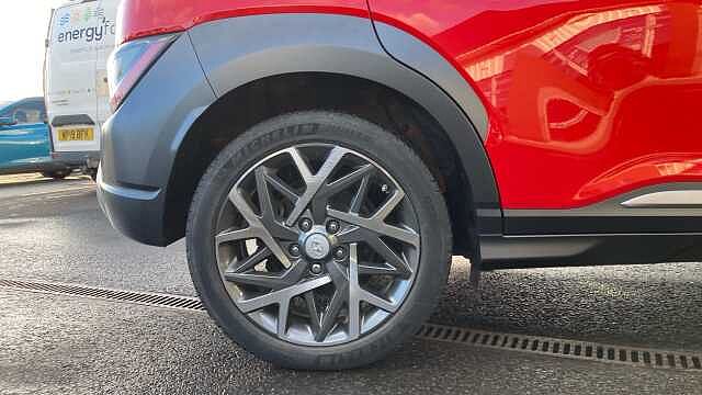 Hyundai KONA 1.6 GDi Hybrid Premium 5dr DCT Hybrid Hatchback Red