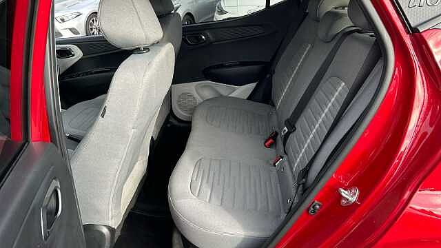 Hyundai I10 1.2 [79] Premium 5dr Auto [Nav] Petrol Hatchback Red