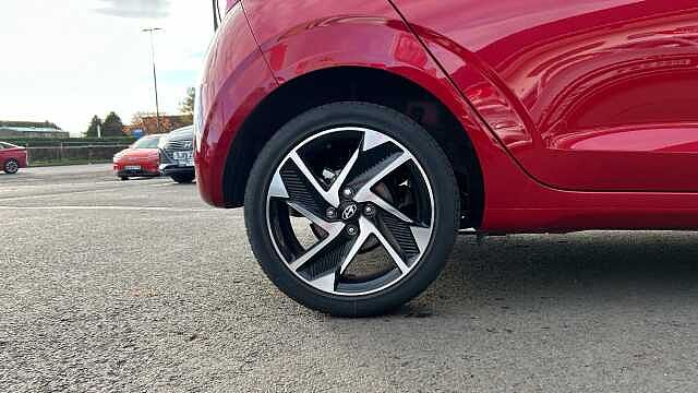 Hyundai I10 1.2 [79] Premium 5dr Auto [Nav] Petrol Hatchback Red