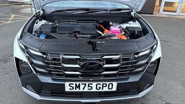 Hyundai TUCSON 1.6T Hybrid Advance 5dr Auto Hybrid Estate Special Solid - Atlas White