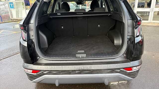 Hyundai TUCSON 1.6 TGDi Hybrid 230 Premium 5dr 2WD Auto Hybrid Estate Black