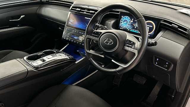 Hyundai TUCSON 1.6 TGDi Plug-in Hybrid Premium 5dr 4WD Auto Estate White