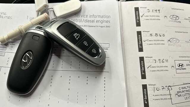 Hyundai TUCSON 1.6 TGDi Plug-in Hybrid Premium 5dr 4WD Auto Estate White