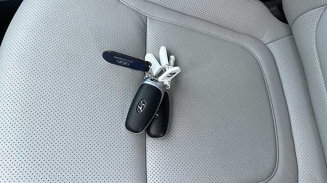 Hyundai TUCSON 1.6 TGDi Plug-in Hybrid Ultimate 5dr 4WD Auto Estate Grey