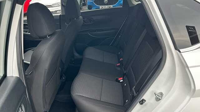 Hyundai I20 1.0T GDi 48V MHD Premium 5dr Petrol Hatchback White