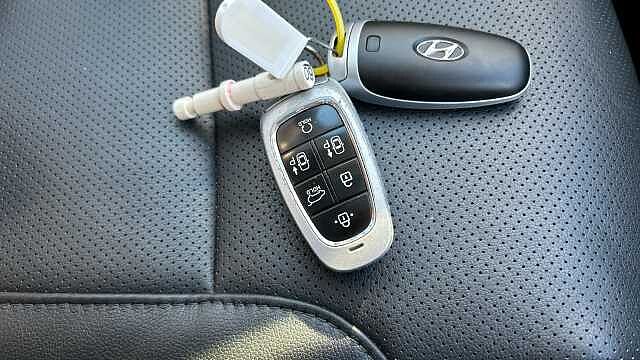 Hyundai TUCSON 1.6 TGDi Hybrid 230 Ultimate 5dr 2WD Auto Hybrid Estate White