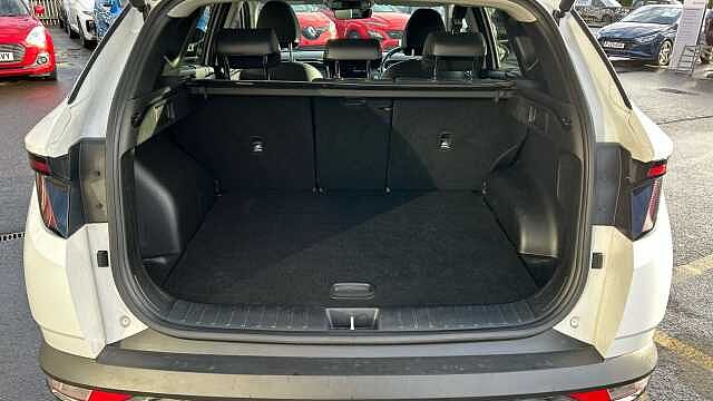 Hyundai TUCSON 1.6 TGDi Hybrid 230 Ultimate 5dr 2WD Auto Hybrid Estate White