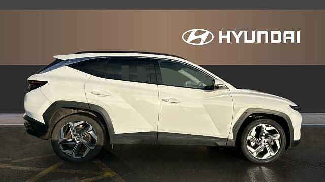 Hyundai TUCSON 1.6 TGDi Hybrid 230 Ultimate 5dr 2WD Auto Hybrid Estate White