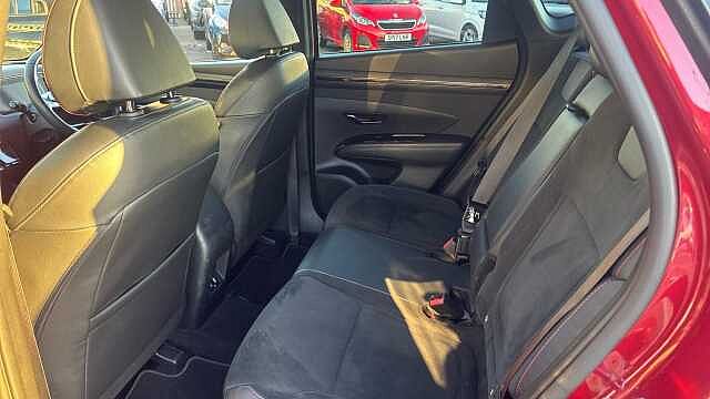 Hyundai TUCSON 1.6 TGDi N Line 5dr 2WD Petrol Estate Red