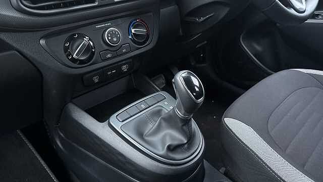 Hyundai I10 1.0 [63] Advance 5dr Auto [Nav] Petrol Hatchback Black