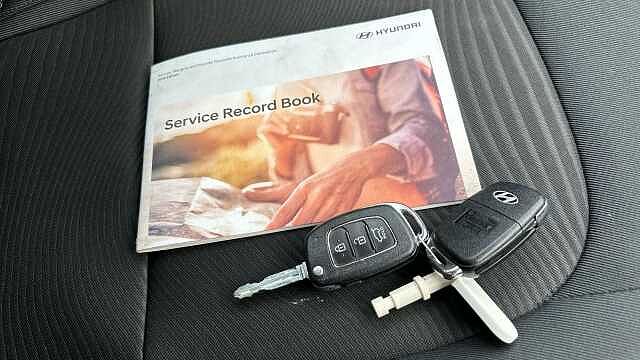 Hyundai I10 1.0 SE 5dr Petrol Hatchback Red