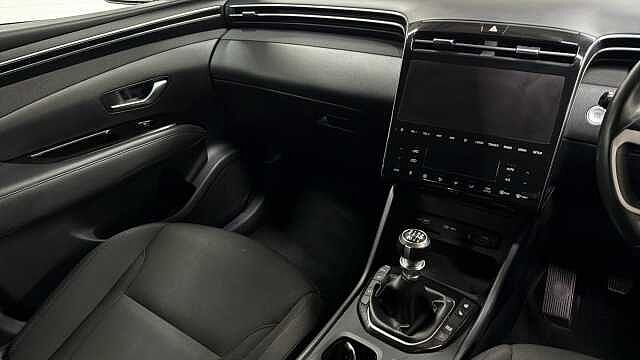 Hyundai TUCSON 1.6 TGDi Premium 5dr 2WD Petrol Estate Silver