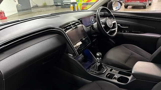 Hyundai TUCSON 1.6 TGDi Premium 5dr 2WD Petrol Estate Silver