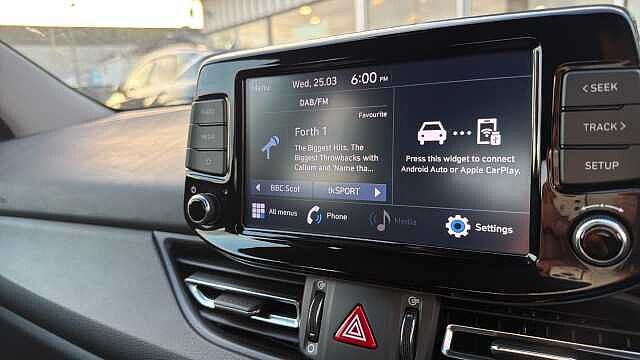 Hyundai I30 1.0T GDi SE Connect 5dr DCT Petrol Hatchback Red