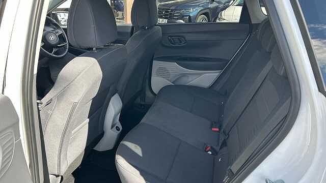 Hyundai BAYON 1.0 TGDi [90] Tech Line 5dr Petrol Hatchback Solid - Atlas White