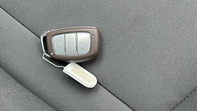 Hyundai BAYON 1.0 TGDi [90] Tech Line 5dr Petrol Hatchback Solid - Atlas White