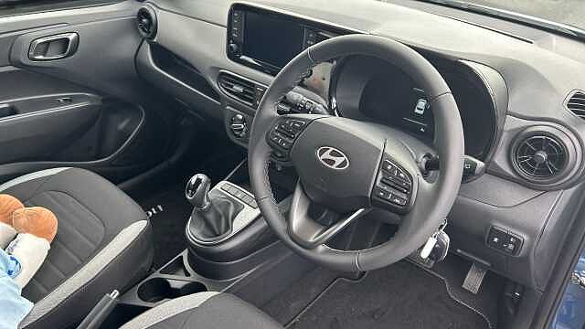 Hyundai I10 1.0 [63] Advance 5dr Auto [Nav] Petrol Hatchback Vibrant Blue - Pearl