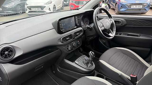Hyundai i10 1.0 MPi SE Connect 5dr Auto Petrol Hatchback