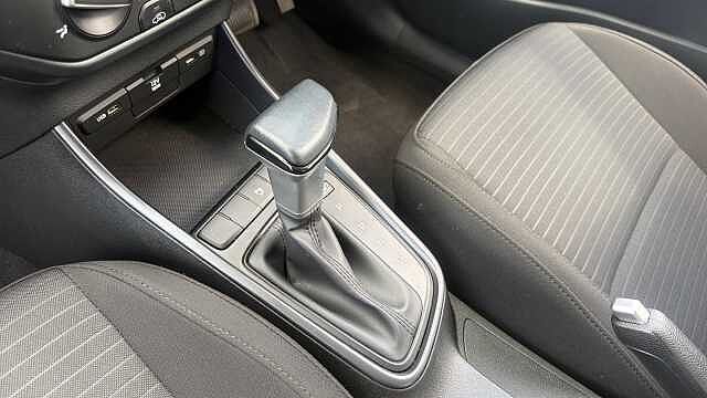 Hyundai i20 1.0T GDi 48V MHD SE Connect 5dr DCT Petrol Hatchback